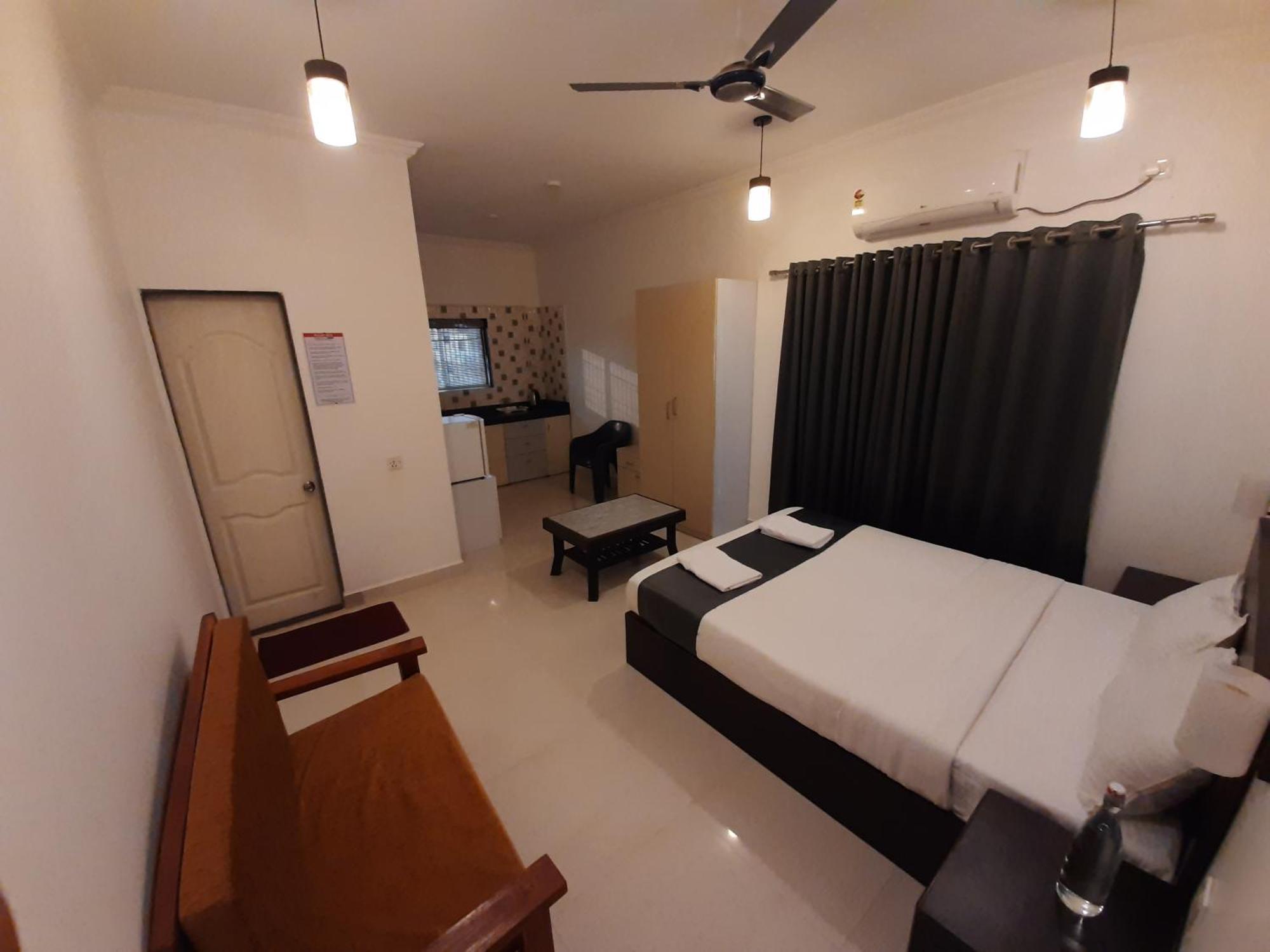 Hotel Rsa Residency Pernem Ngoại thất bức ảnh