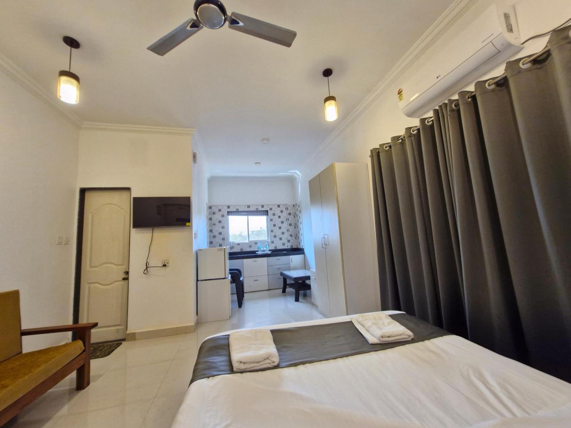Hotel Rsa Residency Pernem Ngoại thất bức ảnh